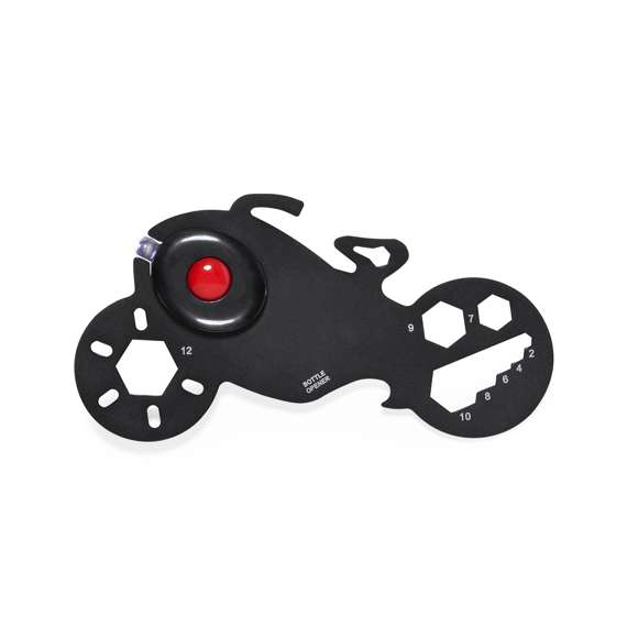 Original y práctica multiherramienta en acero inox con forma de motocicleta. Con 11 funciones, entre otras: llave para tuercas hexagonales en varios tamaños y abrebotellas. Además, con linterna de 1 LED alimentada por pila de botón. Presentado en bolsa de papel reciclada.