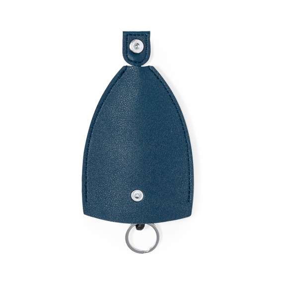Original llavero-funda de polipiel para llevar siempre las llaves protegidas. Con mecanismo de guardado tirando del cordón y cierre de corchete. Disponible en variada gama de colores y presentado individualmente en bolsa de papel reciclado.
