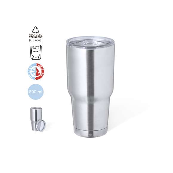 Vaso térmico fabricado en acero inox reciclado de doble pared y 800 ml de capacidad. Con dosificador en tapa de fácil apertura, libre de BPA, en acabado plata. Es ideal para tener en tu escritorio, mesa o en cualquier superficie donde disfrutar tranquilamente de tu bebida favorita. Con logotipo Acero Inox Reciclado. El acero es uno de los materiales más demandados y que puede encontrarse casi en todas partes, desde productos de uso diario a grandes construcciones. Con innumerables propiedades, entre las que cabe destacar la durabilidad y su alto grado de reutilización, convirtiéndolo en una alternativa muy valorada en soluciones de sostenibilidad. Debidamente tratado, permite obtener nuevos recursos de infinita utilización.