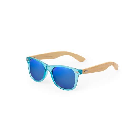 Gafas de sol fabricadas en bambú con protección UV400. Montura de colores a juego con los cristales en resistente material PC y patillas en bambú. Lentes AC (acetato de celulosa) acabado espejo de color, disponibles en variada gama de colores en combinación con la montura. Presentada en bolsa individual diseño eco.Materiales como el bambú fomentan la utilización de materias primas naturales, reduciendo las emisiones contaminantes. Proviene de una planta de gran resistencia y versatilidad, con crecimiento y regeneración rápidos, siendo una excelente alternativa al uso de madera tradicional.