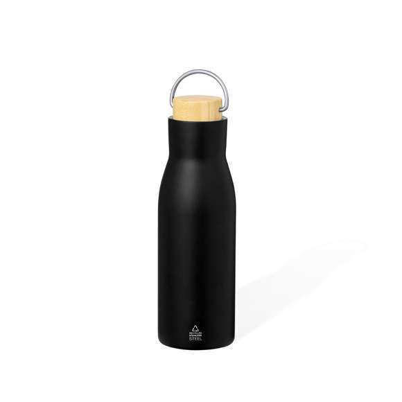 Bidón térmico de 500 ml de capacidad, fabricado en Acero Inox Reciclado de doble pared. Incluye original tapón a rosca en acero inox con detalle de bambú y asa integrada. Disponible en variada gama de colores mate y presentado en caja individual de diseño kraft.