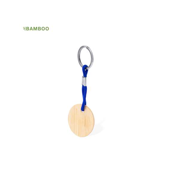 Práctico llavero redondo, fabricado en bambú, con cordón en variados colores. Es ideal para el marcaje en láser. Materiales como el bambú fomentan la utilización de materias primas naturales, reduciendo las emisiones contaminantes. Proviene de una planta de gran resistencia y versatilidad, con crecimiento y regeneración rápidos, siendo una excelente alternativa al uso de madera tradicional.