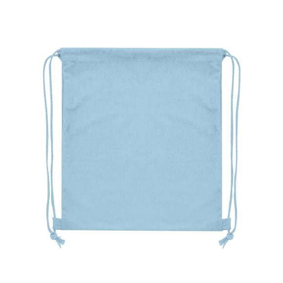 Mochila de cuerdas fabricada en resistente pana de poliéster. De acabado cosido, con cuerdas a juego y refuerzos laterales. Disponible en variada gama de colores.