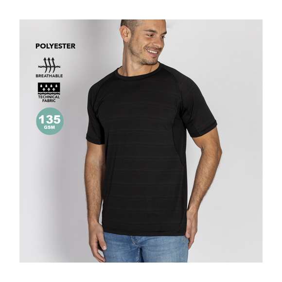 Camiseta técnica unisex con original diseño a rayas, en combinación con tejido transpirable microperforado en axilas y laterales. Confeccionada en suave material 100% poliéster de 135g/m2, siendo una camiseta muy cómoda, ligera y transpirable; ideal para la práctica de deporte y también como prenda de uso diario. De corte moderno, manga ranglán y cuello redondo, con doble costura en dobladillo y mangas de doble tejido para una mayor durabilidad y resistencia al uso intensivo. Disponible en tallas XS, S, M, L, XL y XXL.