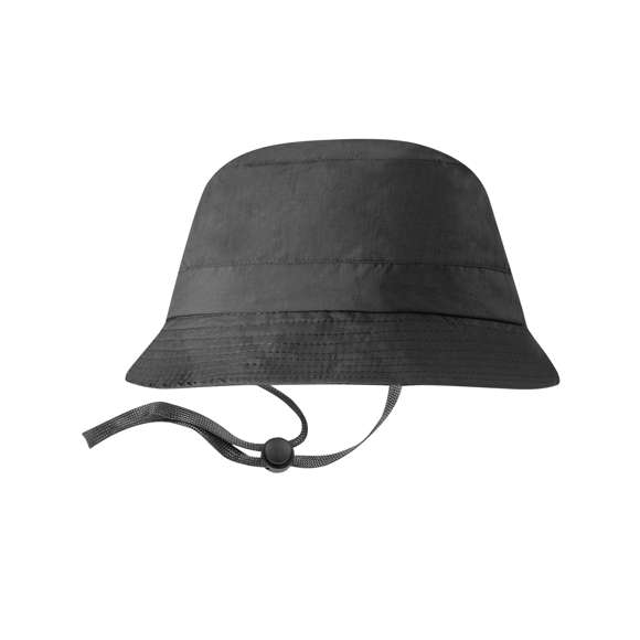 Gorro plegable tipo bob, fabricado en suave microfibra, con práctico sistema de plegado sobre sí mismo. Incluye cintas exteriores para la cabeza y el cuello, con cierres ajustables para garantizar la máxima comodidad al llevarte puesto. De tamaño compacto una vez plegado, con cierre de corchete y mosquetón de plástico giratorio para engancharlo en cualquier parte. Disponible en variada gama de colores.