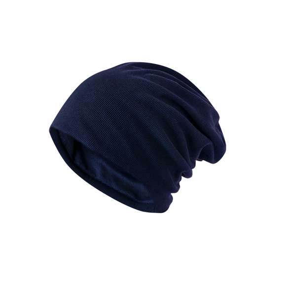 Gorro de alta calidad con exterior fabricado en poliéster de acabado canalé. Con interior a juego, en suave y cálido material micro. Cómodo ajuste y disponible en variada gama de colores.