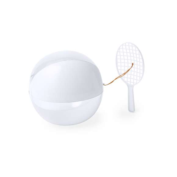 Divertido set de raqueta y balón con válvula de inflado en combinación de blanco y translúcido, unidos por un elástico. Presentado cada set en bolsa reciclada.