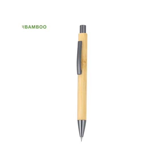 Portaminas fabricado en bambú, con clip y accesorios metálicos en galvanizado mate. De mecanismo pulsador y con minas de 0,7mm incluidas.Materiales como el bambú fomentan la utilización de materias primas naturales, reduciendo las emisiones contaminantes. Proviene de una planta de gran resistencia y versatilidad, con crecimiento y regeneración rápidos, siendo una excelente alternativa al uso de madera tradicional