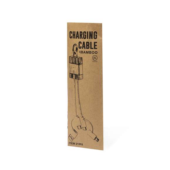 Cable cargador fabricado en bambú y Aluminio Reciclado. De tamaño compacto y con original anilla mosquetón de transporte. Conexiones de entrada Tipo C y USB + salidas Tipo C, Lightning y Micro USB. 5V DC 2.4A. Con logotipo Aluminio Reciclado y presentado en caja individual de diseño kraft.Materiales como el bambú fomentan la utilización de materias primas naturales, reduciendo las emisiones contaminantes. Proviene de una planta de gran resistencia y versatilidad, con crecimiento y regeneración rápidos, siendo una excelente alternativa al uso de madera tradicional.El Aluminio Reciclado es un material con posibilidades de reciclaje casi infinitas, sin perder sus propiedades originales y consumiendo menos energía en este proceso.Certificación GRS (Global Recycled Standard / Estándar de Reciclaje Global), que garantiza el origen reciclado del material usado para fabricar el producto.