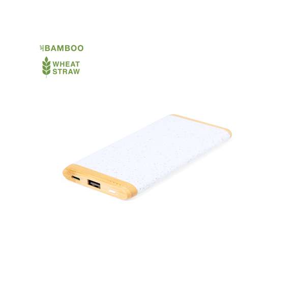 Batería auxiliar externa fabricada en combinación de bambú y caña de trigo. De 5.000 mAh de capacidad de carga y conexiones de entrada/salida Tipo C + salida USB. Con botón e indicador LED de estado de carga, y presentada en caja individual de diseño eco en cartón kraft.Materiales como el bambú fomentan la utilización de materias primas naturales, reduciendo las emisiones contaminantes. Proviene de una planta de gran resistencia y versatilidad, con crecimiento y regeneración rápidos, siendo una excelente alternativa al uso de madera tradicional.La caña de trigo fomenta la utilización de materias primas naturales, reduciendo así las emisiones contaminantes.Las capacidades mostradas en todas nuestras baterías auxiliares externas son reales, incorporando todas ellas baterías de grado A y no recicladas, con una vida útil de al menos 500 ciclos de carga y según normativa CE. Además, están fabricadas conforme a los estándares RoHS y en cumplimiento con los siguientes requisitos de seguridad:Sistema de protección contra sobrecarga del power bank.Sistema de protección contra descarga completa que proporciona una mayor durabilidad del power bank.Sistema de bloqueo para evitar cortocircuitos.Sistema de transferencia de carga constante, acorde con la capacidad del dispositivo de destino.