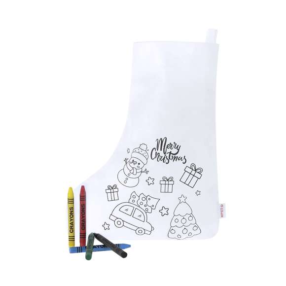 Calcetín de non-woven RPET en color blanco, especialmente diseñado para colorear con ceras. Diseño frontal de divertidos dibujos navideños, incluyendo 5 ceras en variados colores. Con cinta para colgar y de acabado termosellado. Incluye distintivo RPET en etiqueta.El material RPET se elabora a partir de plástico reciclado, para así fomentar la reutilización de residuos plásticos y ayudar a la sostenibilidad del planeta.