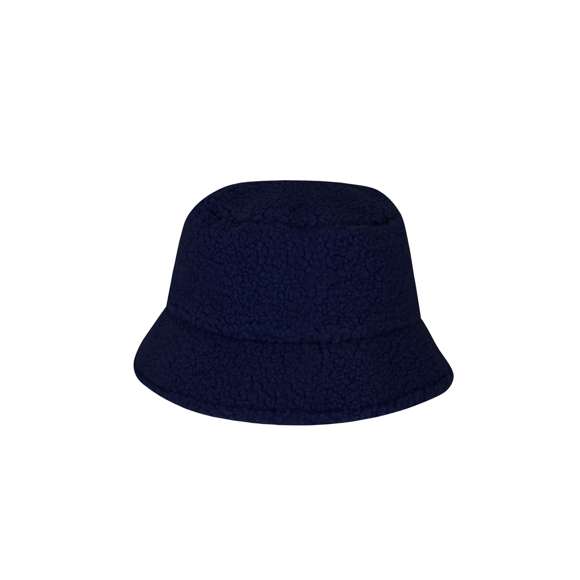 Gorro de suave tacto y acabado borrego, fabricado en cálido material sherpa. Incluye cordón interior para un ajuste perfecto.