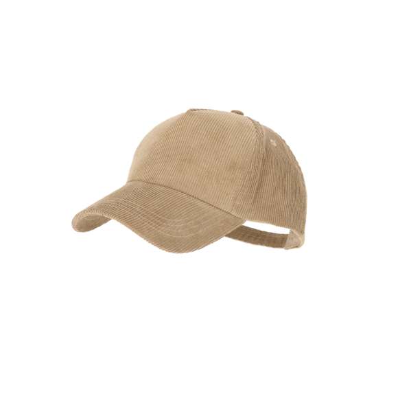 Gorra de 5 paneles fabricada en resistente poliéster efecto pana. Con orificios de ventilación bordados y cierre trasero ajustable de hebilla metálica. Disponible en variada gama de colores.