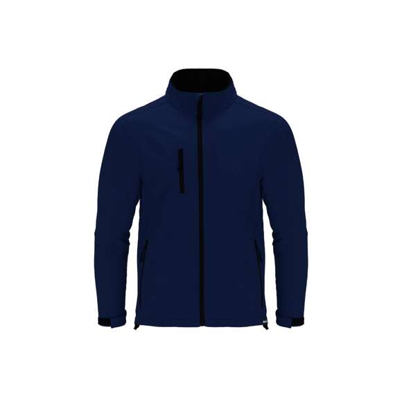 Chaqueta Soft Shell RPET confeccionada en 3 capas, de 340 g/m2. Con membrana de 8000mm, impermeable y transpirable. Exterior en Soft Shell e interior en tejido polar microfleece en color negro. Con bolsillo exterior en pecho derecho y dos bolsillos laterales con cremalleras. Con cremallera central y cremalleras invertidas en bolsillos, incluyendo tiradores de cordón en color negro. Mangas ranglán con sistema de ajuste de velcro en el puño en color negro. Cuenta con protector de barbilla a juego y cintura ajustable, con cordón elástico y tope. Distintivo RPET en el ribete de la prenda.