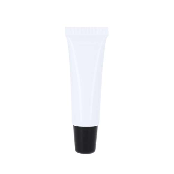 Barra de bálsamo labial en formato crema. Cómoda aplicación por su extremo en forma de labial, con protección SPF15 y aroma vainilla.
