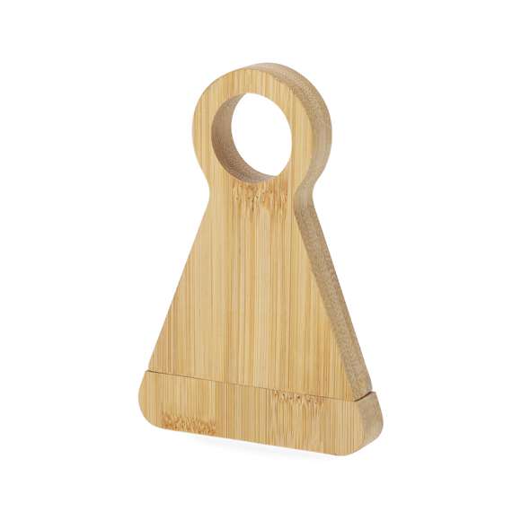 Práctico sacacorchos con función de soporte para botellas fabricado en bambú. Con troquelado redondo para apoyar la botella y sacacorchos extraíble en acero inoxidable fijado con imanes.Materiales como el bambú fomentan la utilización de materias primas naturales reduciendo las emisiones contaminantes. Además, el bambú proviene de una planta de gran resistencia y versatilidad, con crecimiento y regeneración rápida, siendo una excelente alternativa al uso de madera tradicional.