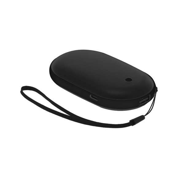 Batería auxiliar externa con función Calienta Manos. Fabricada en aluminio. Dispone de botón frontal ON/OFF que desprende un agradable calor, con 3 modos de intensidad. Incluye cinta para muñeca y 3 indicadores de nivel de carga. De 4000mAh. Con conexión de entrada y salida Tipo C -cable incluido- y salida USB para cargar cualquier dispositivo. Tipo C Entrada/Salida: 5V DC 2.4A1 Salida USB: 5V DC 2.4ALas capacidades mostradas en todas nuestras baterías auxiliares externas son reales, incorporando todas ellas baterías de grado A y no recicladas, con una vida útil de al menos 500 ciclos de carga y según normativa CE. Además, están fabricadas conforme a los estándares RoHS y en cumplimiento con los siguientes requisitos de seguridad:Sistema de protección contra sobrecarga del power bank. Sistema de protección contra descarga completa que proporciona una mayor durabilidad del power bank. Sistema de bloqueo para evitar cortocircuitos. Sistema de transferencia de carga constante, acorde con la capacidad del dispositivo de destino.