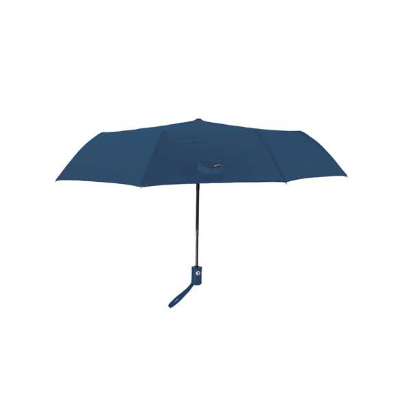 Paraguas plegable de 98 cm de diámetro en material pongee 190T RPET de 8 paneles. Con apertura y cierre automáticos, sistema antiviento y varillas en fibra de vidrio. Mango de suave tacto goma, funda de transporte y cinta a juego. Con etiqueta RPET.El material RPET se elabora a partir de plástico reciclado, para así fomentar la reutilización de residuos plásticos y ayudar a la sostenibilidad del planeta.