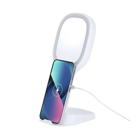 Espejo multifunción extraíble con versátiles funciones:- Espejo de aumento 1x por una cara y 5x por la otra.- Cargador inalámbrico de 15W.- Soporte para smartphone, permitiendo el uso del dispositivo mientras utilizas el espejo.- Luz con 3 intensidades: blanca, intermedia y cálida. Con 44 luces LEDs.- Compartimento para objetos pequeños.Fabricado conforme a los estándares RoHS y en cumplimiento con los siguientes requisitos de seguridad:Sistema de protección contra sobrecalentamiento. Sistema de protección contra sobrecarga. Sistema de bloqueo para evitar cortocircuitos.