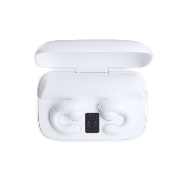 Auriculares open ear con power bank, diseñados para un ajuste perfecto y cómodo gracias a su práctico clip de suave silicona. Estos auriculares ofrecen una experiencia auditiva sin molestias, permitiendo disfrutar de la música o llamadas con total comodidad. Conexión Bluetooth 5.4 y función manos libres. Botón de control táctil integrado en el auricular. Incluye base de carga a juego con función power bank de 1200mAh de batería, conexión Tipo C de entrada y salida USB, cable de carga incluido (Tipo C). Incluye pantalla interior del estado de batería. Las capacidades mostradas en todas nuestras baterías auxiliares externas son reales, incorporando todas ellas baterías de grado A y no recicladas, con una vida útil de al menos 500 ciclos de carga y según normativa CE.Además, están fabricadas conforme a los estándares RoHS y en cumplimiento con los siguientes requisitos de seguridad:Sistema de protección contra sobrecarga del power bank.Sistema de protección contra descarga completa que proporciona una mayor durabilidad del power bank.Sistema de bloqueo para evitar cortocircuitos.Sistema de transferencia de carga constante, acorde con la capacidad del dispositivo de destino.