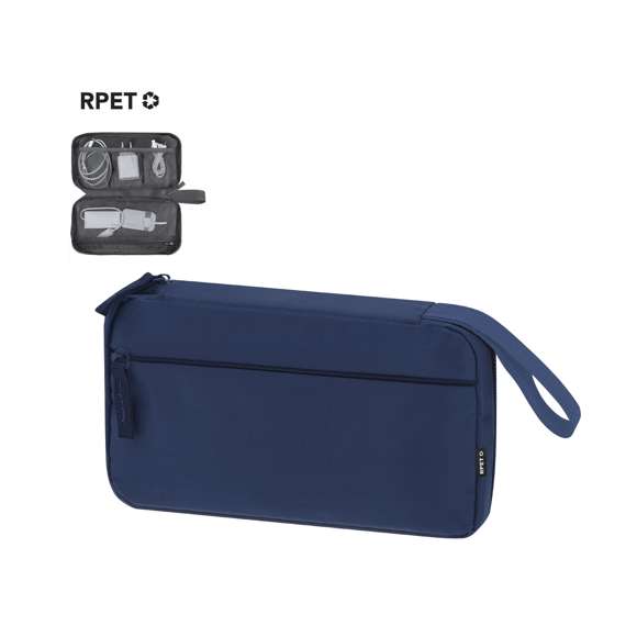 Estuche organizador fabricado en RPET 900D. Incluye bolsillo principal de apertura completa con doble tirador metálico y múltiples bolsillos interiores ideales para guardar cables: 3 bolsillos con banda elástica y 1 con cierre de cremallera. Además, incorpora un bolsillo exterior con cierre de cremallera invisible y asa para un cómodo transporte. Con distintivo RPET.El material RPET se elabora a partir de plástico reciclado, para así fomentar la reutilización de residuos plásticos y ayudar a la sostenibilidad del planeta.