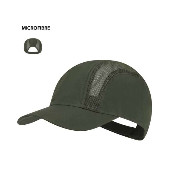 Gorra deportiva en suave microfibra de diseño. Ajustable cierre de velcro y paneles de redecilla transpirables.