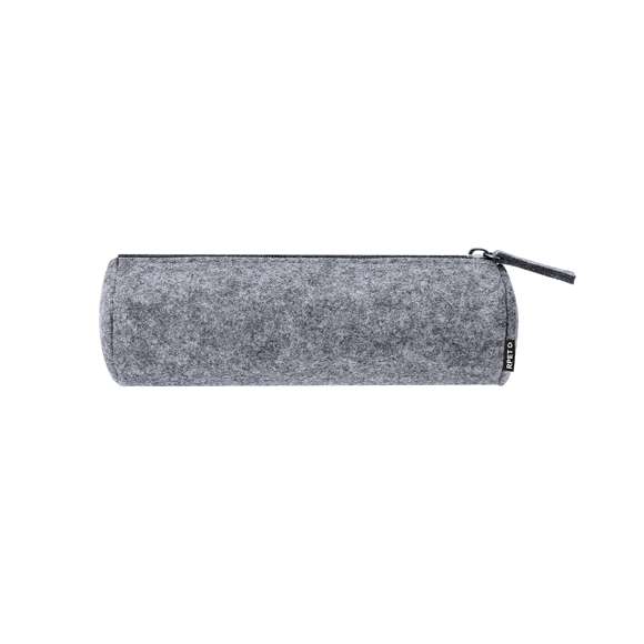 Estuche en fieltro RPET. Con cierre de cremallera, tirador a juego y etiqueta exterior con distintivo RPET.El fieltro RPET es fruto de la combinación del proceso de reciclaje de materiales plásticos junto con la técnica milenaria de fabricación del fieltro, dando como resultado un material de eco-tendencia que, además de ser de origen reciclado, también se convierte en reciclable.