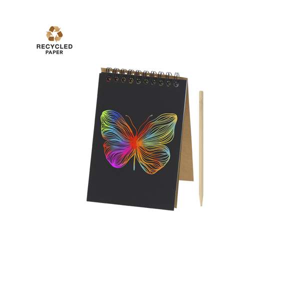 Libreta tipo anillas tamaño A6, con hojas negras mate a una cara ideales para raspar y descubrir colores vibrantes.Incluye 8 hojas, rascador fabricado con una forma compacta y ergonómica para un agarre cómodo que permite dibujar en la superficie negra revelando una gama multicolor vibrante debajo. El Cartón Reciclado proviene del reaprovechamiento de excedente de fabricaciones y reciclaje de papel en el final de su vida útil, convirtiéndose en un lienzo ecológico y sostenible.