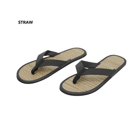 Par de chanclas con superficie de paja, tiras de PU y suela de EVA.Elaborado con elementos vegetales para así fomentar la utilización de materias primas naturales y reducir las emisiones contaminantes.