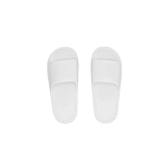 Par de chanclas fabricadas en EVA. Suela plana hecha de resistente EVA para una alta durabilidad y tira de empeine ergonómica fabricada a juego. Tallas 36-37, 38-39, 40-41, 42-43 y 44-45.