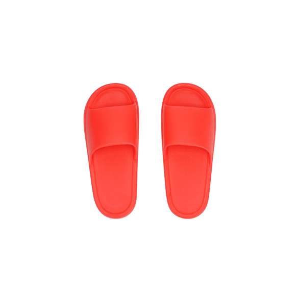 Par de chanclas fabricadas en EVA. Suela plana hecha de resistente EVA para una alta durabilidad y tira de empeine ergonómica fabricada a juego. Tallas 36-37, 38-39, 40-41, 42-43 y 44-45.
