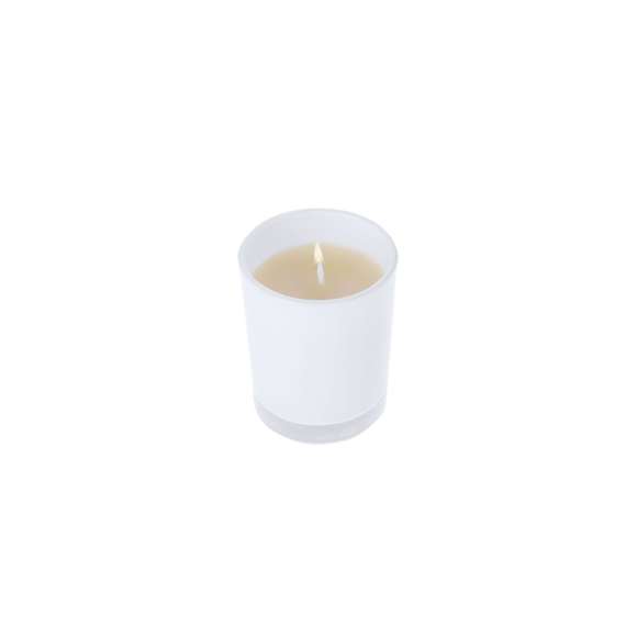 Vela aromática de cristal. Disponibles varias fragancias:- Color blanco: fragancia de vainilla.- Color negro: aroma de sándalo.