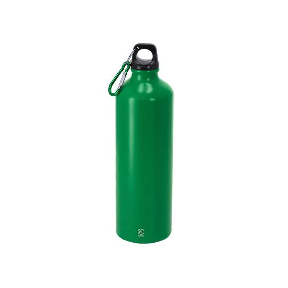 Bidón de 800 ml de capacidad. Fabricado en resistente y sostenible aluminio reciclado. Con tapón a rosca negro y mosquetón a juego para un sencillo transporte. Cuerpo de acabado esmerilado. Libre de BPA. Incluye distintivo Aluminio Reciclado.El aluminio reciclado es un material con posibilidades de reciclaje casi infinitas, sin perder sus propiedades originales y consumiendo menos energía en este proceso.