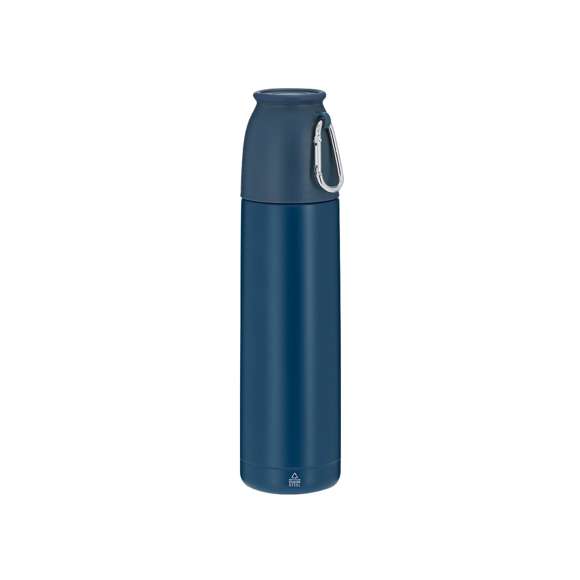 Set de termo con taza fabricado en Acero Inox Reciclado. Termo de 500 ml de capacidad y de doble pared, que garantiza una mejor y más duradera conservación de la temperatura, con dosificador de seguridad. Taza de 120ml, ajustable mediante rosca y con práctico mosquetón de transporte. Termo y taza en acabado mate a juego ideales para disfrutar de la bebida, ya sea caliente o fría, en cualquier momento y lugar. Con distintivo de Acero Inox Reciclado.El acero es uno de los materiales más demandados y que puede encontrarse casi en todas partes, desde productos de uso diario a grandes construcciones. Con innumerables propiedades, entre las que cabe destacar la durabilidad y su alto grado de reutilización, convirtiéndolo en una alternativa muy valorada en soluciones de sostenibilidad. Debidamente tratado, permite obtener nuevos recursos de infinita utilización.