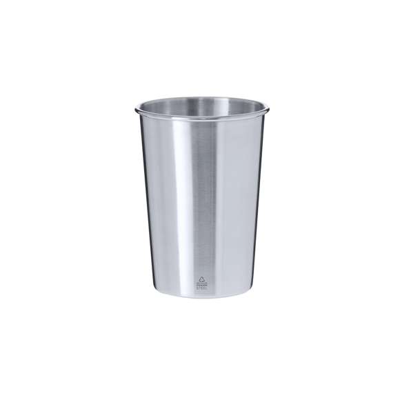 Vaso de acero inoxidable reciclado de 350 ml de capacidad. Con acabado cromado. Incluye distintivo de acero inoxidable reciclado.El acero es uno de los materiales más demandados y que puede encontrarse casi en todas partes, desde productos de uso diario a grandes construcciones. Con innumerables propiedades, entre las que cabe destacar la durabilidad y su alto grado de reutilización, convirtiéndolo en una alternativa muy valorada en soluciones de sostenibilidad. Debidamente tratado, permite obtener nuevos recursos de infinita utilización.
