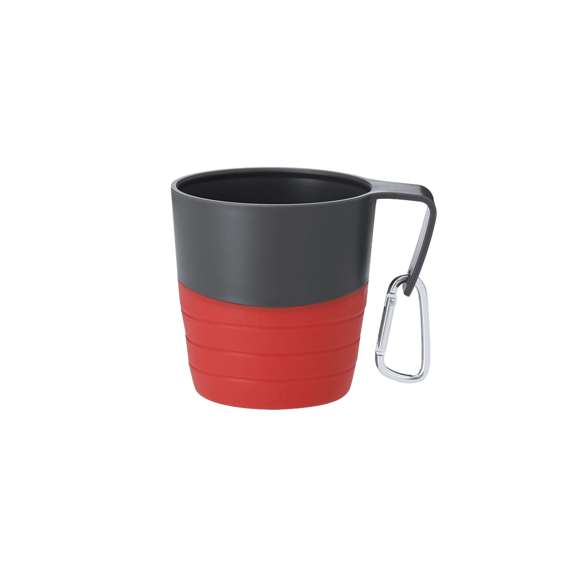 Taza plegable de 340 ml de capacidad. Fabricado en silicona de alta calidad con borde y asa rígidos fabricados en resistente PP. Con cuerpo de acabado mate, esta taza puede ser plegada para un cómodo y sencillo almacenamiento. Incluye mosquetón metálico para fácil transporte. Libre de BPA.