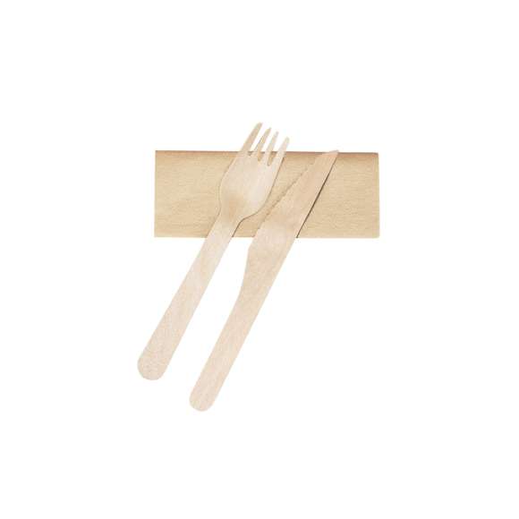 Set de cubiertos ecológicos 3 en 1 de madera natural con servilleta. Incluye: tenedor, cuchillo y servilleta de papel en color kraft.  Presentado en bolsa individual.Elaborado con elementos vegetales para así fomentar la utilización de materias primas naturales y reducir las emisiones contaminantes.