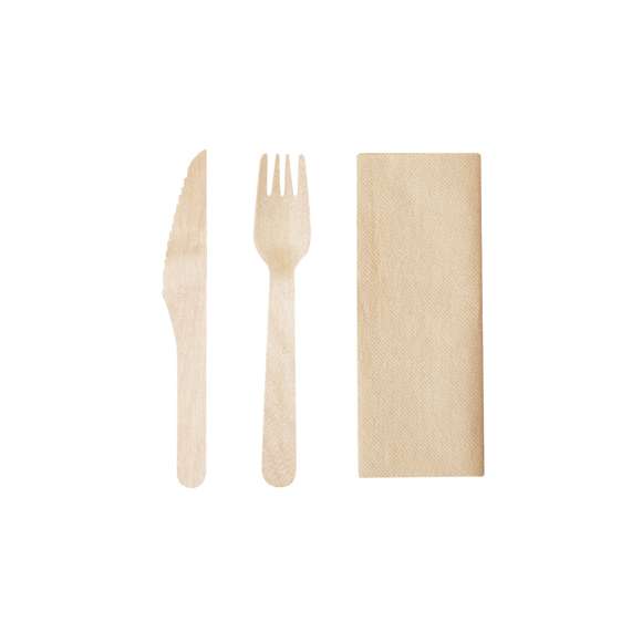 Set de cubiertos ecológicos 3 en 1 de madera natural con servilleta. Incluye: tenedor, cuchillo y servilleta de papel en color kraft.  Presentado en bolsa individual.Elaborado con elementos vegetales para así fomentar la utilización de materias primas naturales y reducir las emisiones contaminantes.