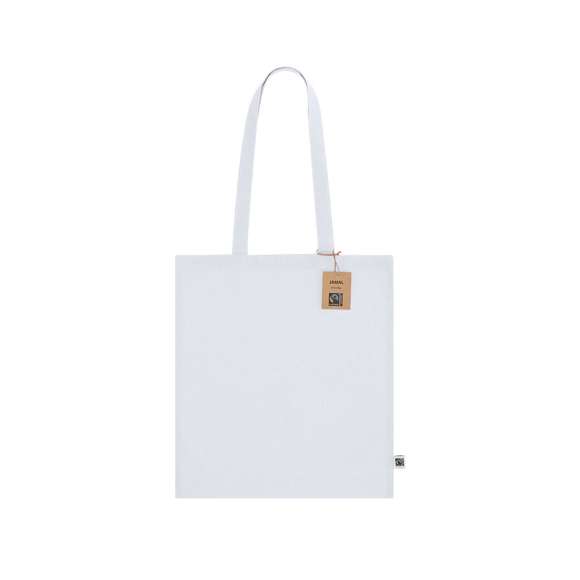 Bolsa confeccionada principalmente en algodón de 140g/m2. Con certificación Fairtrade (Comercio Justo) un sistema comercial solidario y alternativo al convencional que persigue el desarrollo de los pueblos y la lucha contra la pobreza. De acabado cosido, con asas largas de 70cm y resistencia hasta 8kg de peso. Incluida etiqueta Fairtrade y hangtag distintivo en cartón reciclado.