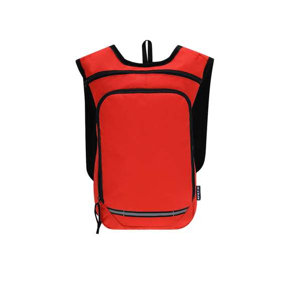 Mochila fabricada en resistente poliéster RPET 600D, diseñada con tiras reflectantes en el frontal para mayor visibilidad. Incluye un amplio compartimento principal y un práctico bolsillo frontal, ambos con cierre de cremallera para un acceso cómodo. Además, cuenta con respaldo y correas acolchadas y ajustables.El material RPET se elabora a partir de plástico reciclado, para así fomentar la reutilización de residuos plásticos y ayudar a la sostenibilidad del planeta.