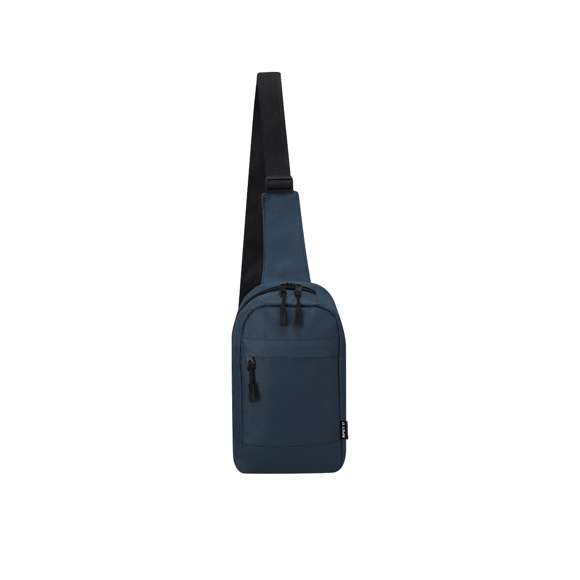 Bandolera en resistente poliéster RPET 600D. Con sistema de cierre de cremallera con doble tirador. Cuenta con un espacioso bolsillo principal y un práctico bolsillo frontal con cremallera. Incluye una cinta de transporte ajustable, con diferentes opciones de uso, proporcionando versatilidad y comodidad en cualquier ocasión.El material RPET se elabora a partir de plástico reciclado, para así fomentar la reutilización de residuos plásticos y ayudar a la sostenibilidad del planeta.