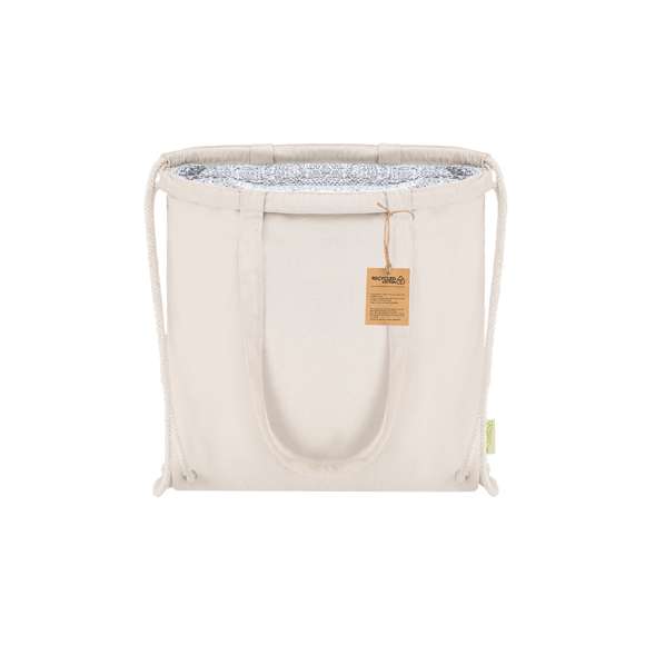 Bolsa mochila nevera de cuerdas fabricado en algodón reciclado 140g/m2 . Con interior de aluminio. Con asas a juego y reforzadas . Resistencia máxima de 9kg. Incluye distintivo de algodón reciclado.
