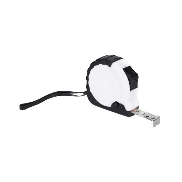 Flexómetro fabricado con RABS de 3 metros con cuchilla metálica y mecanismo de bloqueo. Recubierto con funda protectora de resistente goma, clip metálico para cinturón y cinta de transporte. Con logotipo de RABS en la parte trasera. El RABS es un plástico altamente reciclable de gran resistencia y con multitud de aplicaciones que lo convierten en una solución eco-friendly.