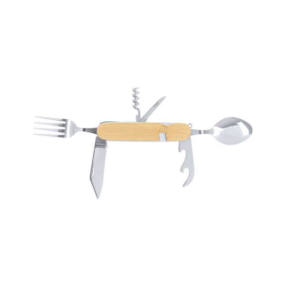 Set de cubiertos multifuncional fabricado en acero inoxidable y bambú. Incluye 7 funciones: cuchara, tenedor, cuchillo, abrebotellas, abrelatas, sacacorchos y punzón.Materiales como el Bambú fomentan la utilización de materias primas naturales reduciendo las emisiones contaminantes. Además, el bambú proviene de una planta de gran resistencia y versatilidad, con crecimiento y regeneración rápida, siendo una excelente alternativa al uso de madera tradicional.