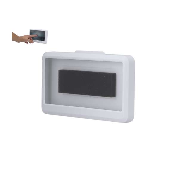 Soporte impermeable para smartphone, ideal para su uso en la ducha. Compatible con todo tipo de smartphones, cuenta con una amplia pantalla táctil para un cómodo uso del dispositivo. Incorpora un soporte orientable con rotación de 360, que facilita ajustar la posición del dispositivo. Su instalación es rápida y sencilla gracias al resistente adhesivo de doble cara en la base.