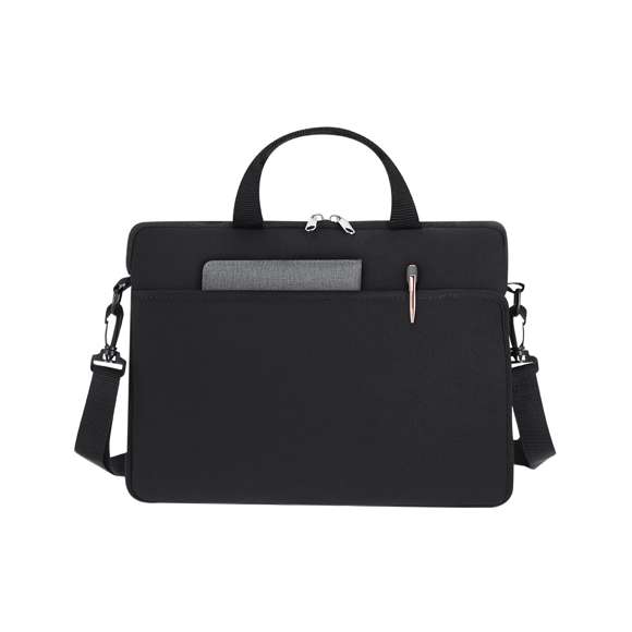 Funda para ordenador portátil confeccionada en soft shell, con compartimento principal acolchado para dispositivos de hasta 14 pulgadas. Diseñada con cierre de cremallera de doble tirador y un práctico bolsillo exterior de acceso rápido. Fácil de transportar gracias a sus asas de mano, cinta para hombro ajustable y cinta trasera para trolley.