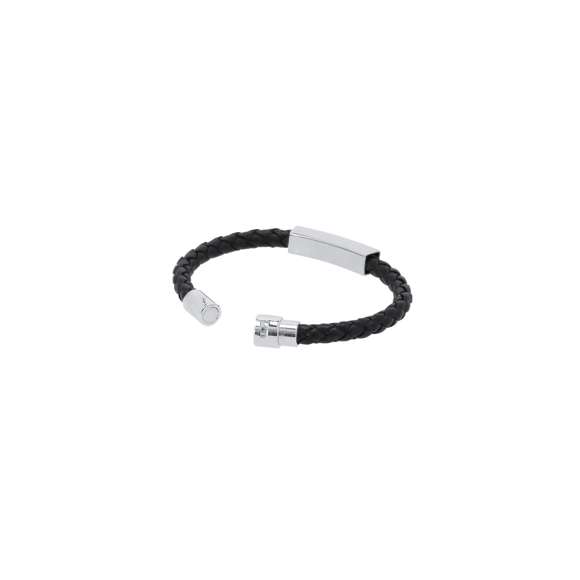Pulsera de piel sintética negra adornada con placa fabricada en acero inox pulido de diseño plano. Cuenta con un original cierre de seguridad magnético.