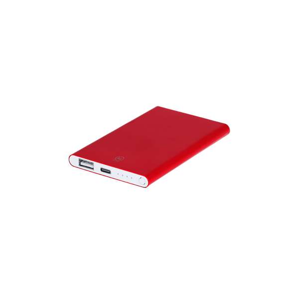 Batería auxiliar externa de 4.000 mAh en Aluminio Reciclado. Con salida USB y entrada/salida USB Tipo C. Indicadores LED de estado de carga y cable de carga Tipo C incluido. Incluye distintivo de Aluminio Reciclado.El Aluminio Reciclado es un material con posibilidades de reciclaje casi infinitas, sin perder sus propiedades originales y consumiendo menos energía en este proceso.Certificación GRS (Global Recycled Standard / Estándar de Reciclaje Global), que garantiza el origen reciclado del material usado para fabricar el producto.Entrada/Salida USB Tipo C: 5V DC 2.4ASalida USB: 5V DC 1ALas capacidades mostradas en todas nuestras baterías auxiliares externas son reales, incorporando todas ellas baterías de grado A y no recicladas, con una vida útil de al menos 500 ciclos de carga y según normativa CE.Además, están fabricadas conforme a los estándares RoHS y en cumplimiento con los siguientes requisitos de seguridad:Sistema de protección contra sobrecarga del power bank.Sistema de protección contra descarga completa que proporciona una mayor durabilidad del power bank.Sistema de bloqueo para evitar cortocircuitos.Sistema de transferencia de carga constante, acorde con la capacidad del dispositivo de destino.