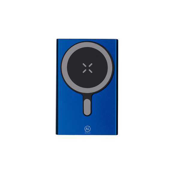 Batería auxiliar externa de 5.000 mAh fabricada en Aluminio Reciclado, con carga inalámbrica de 15W para tecnología Qi y fijación magnética Magsafe y entrada/salida USB Tipo C. Indicadores LED de estado de carga, botón de encendido/apagado y cable de carga Tipo C incluido. Incluye distintivo de Aluminio Reciclado.El Aluminio Reciclado es un material con posibilidades de reciclaje casi infinitas, sin perder sus propiedades originales y consumiendo menos energía en este proceso.Certificación GRS (Global Recycled Standard / Estándar de Reciclaje Global), que garantiza el origen reciclado del material usado para fabricar el producto.Entrada/Salida USB Tipo C: 5-9 V CC 1-1,67 ALas capacidades mostradas en todas nuestras baterías auxiliares externas son reales, incorporando todas ellas baterías de grado A y no recicladas, con una vida útil de al menos 500 ciclos de carga y según normativa CE.Además, están fabricadas conforme a los estándares RoHS y en cumplimiento con los siguientes requisitos de seguridad:Sistema de protección contra sobrecarga del power bank.Sistema de protección contra descarga completa que proporciona una mayor durabilidad del power bank.Sistema de bloqueo para evitar cortocircuitos.Sistema de transferencia de carga constante, acorde con la capacidad del dispositivo de destino.