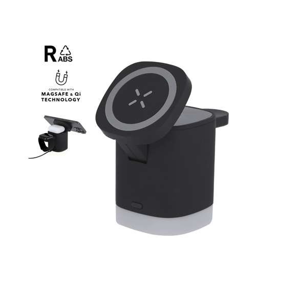 Cargador inalámbrico magnético 3 en 1 de 15W, fabricado en ABS reciclado (RABS). Diseñado para la carga simultánea del smartphone, auriculares y smartwatch. Cuenta con lámpara integrada en la base con 2 modos de luz ajustables en blanco.Clave tipo C incluido. Un gadget todo en uno: plegable, portátil, versátil y de diseño funcional.El RABS es un plástico altamente reciclable de gran resistencia y con multitud de aplicaciones que lo convierten en una solución eco-friendly. Fabricado conforme a los estándares RoHS y en cumplimiento con los siguientes requisitos de seguridad:Sistema de protección contra sobrecalentamiento.Sistema de protección contra sobrecarga.Sistema de bloqueo para evitar cortocircuitos.